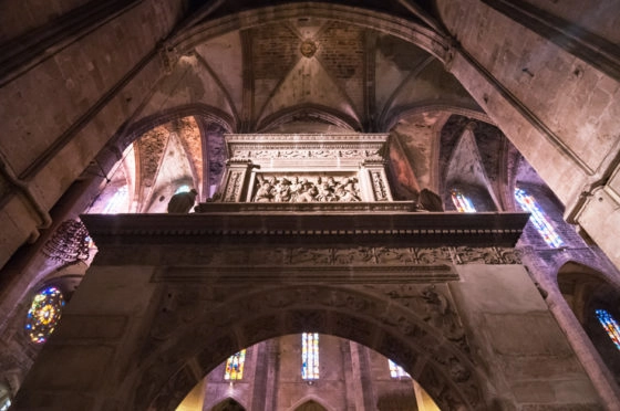 Säulentor in der Kathedrale La Seu