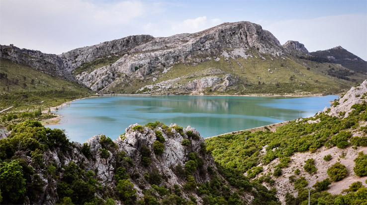 Stausee Gorg Blau